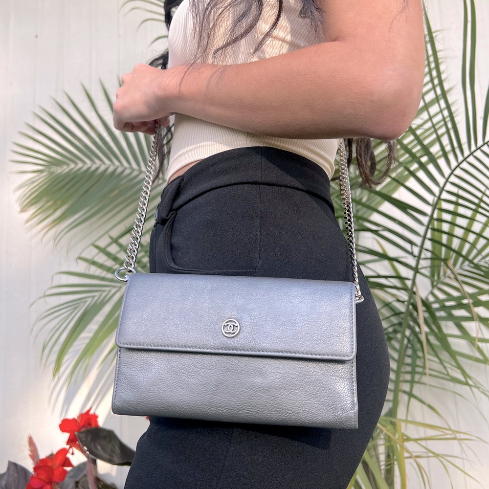 💯 AUTH CHANEL half flap matelasse caviar skin wallet in gunmetal grey